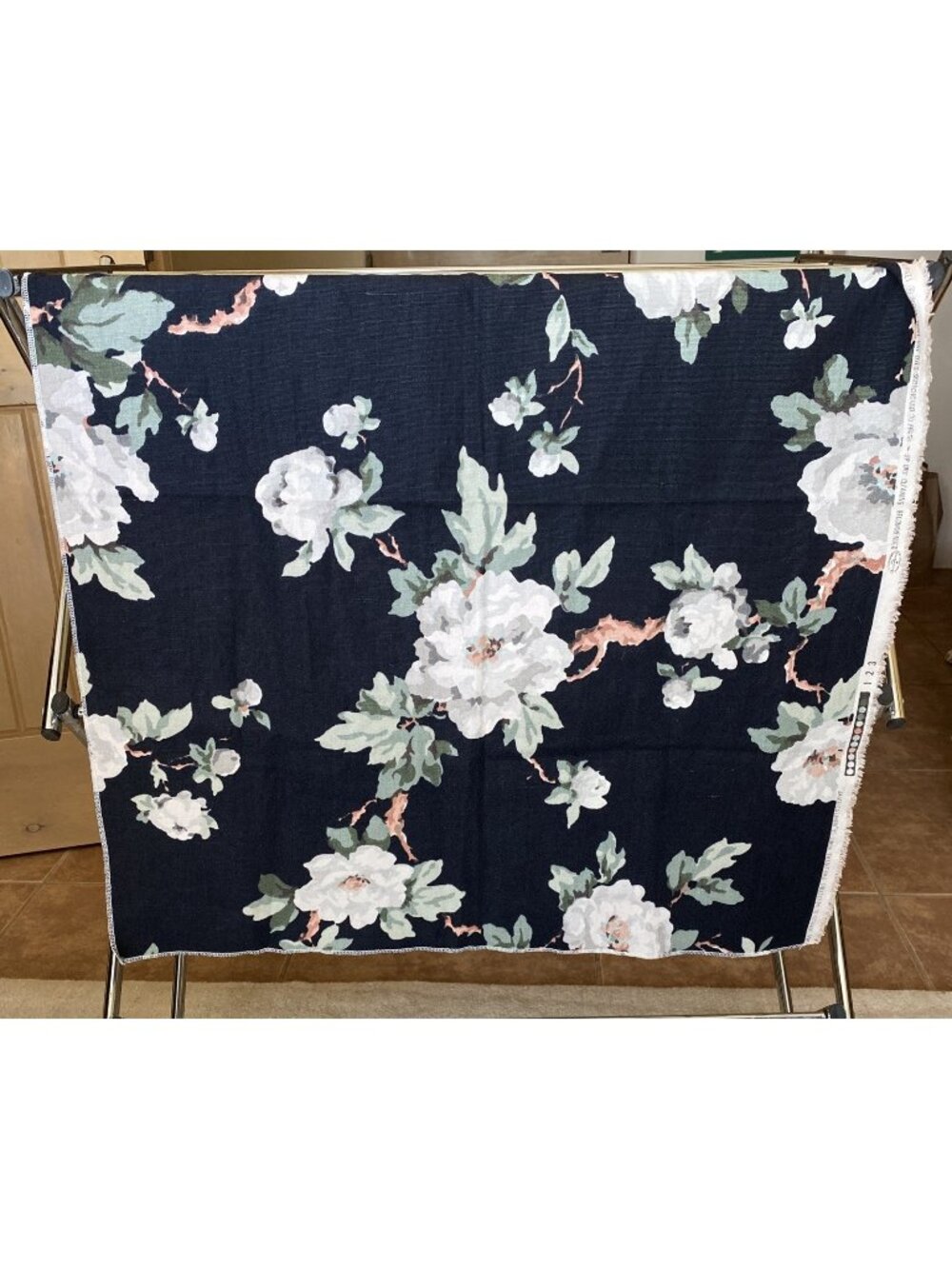 Waverly Linen Traditions Screen Print Floral Fabric Sample Scotch Guard 33” X 26
